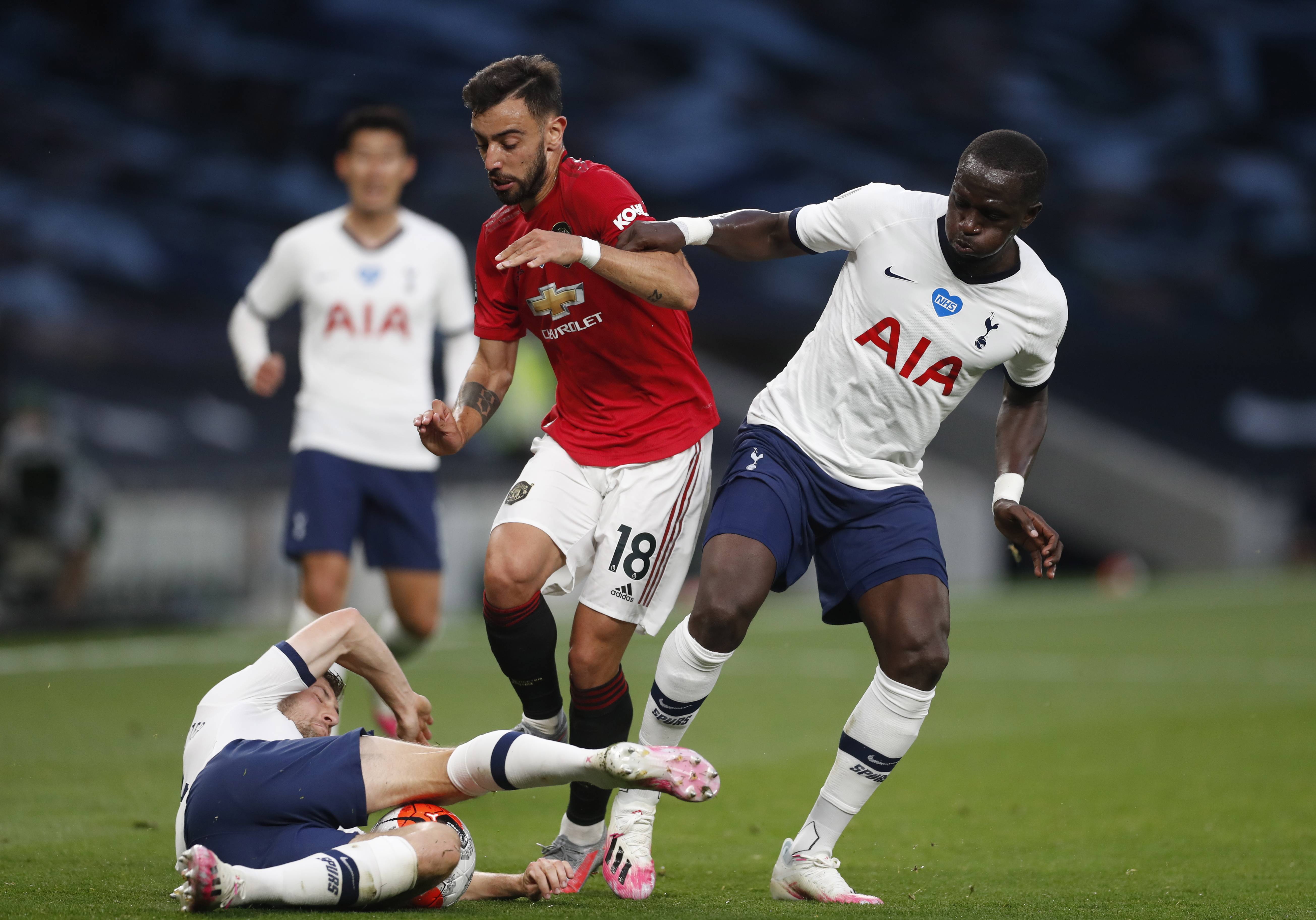 滩赛首轮中 滩赛首轮中