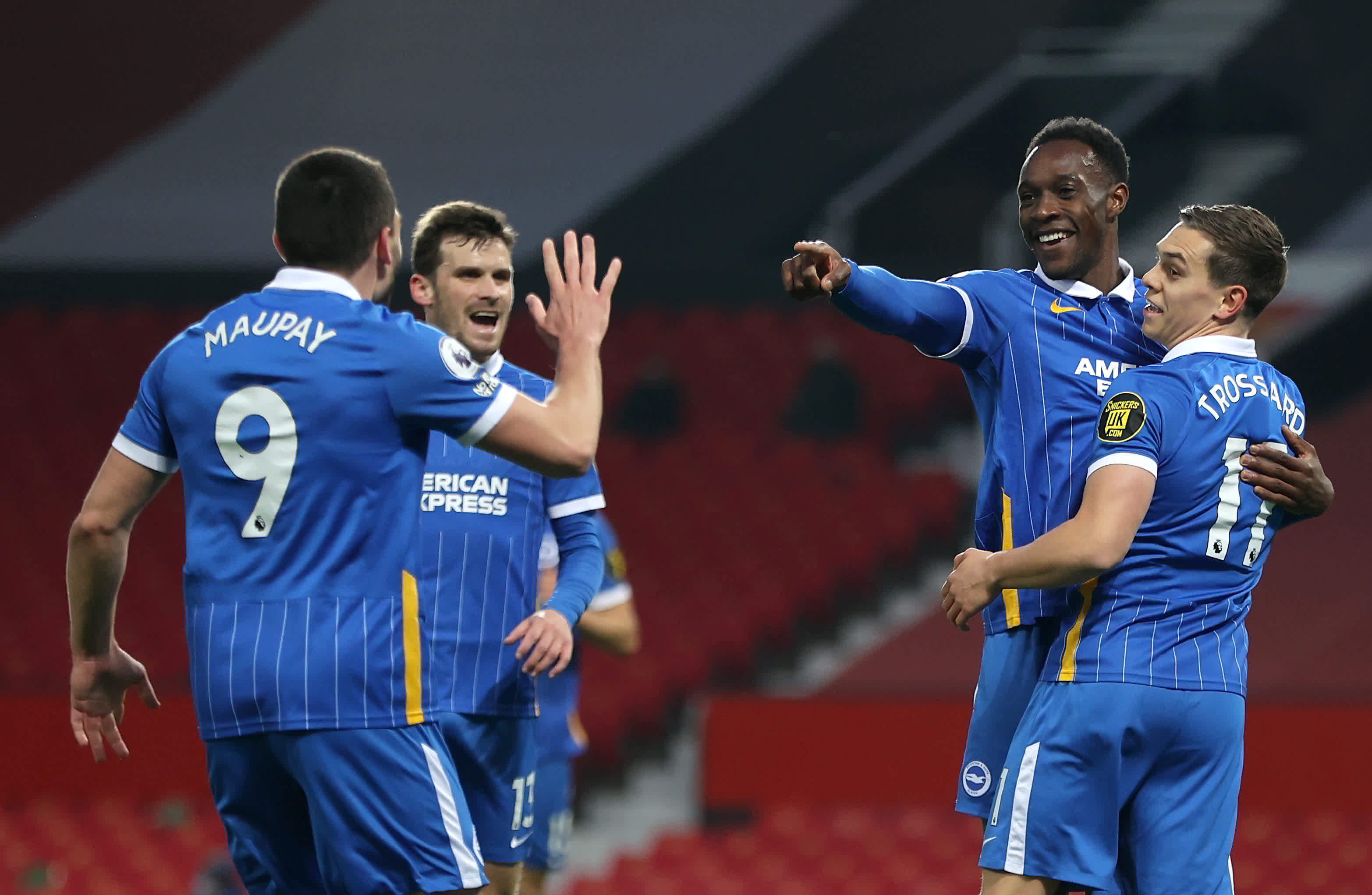 足球市场的 足球市场的