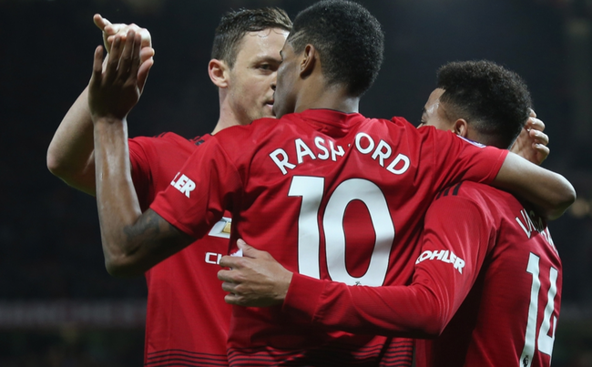 作人员在比 作人员在比